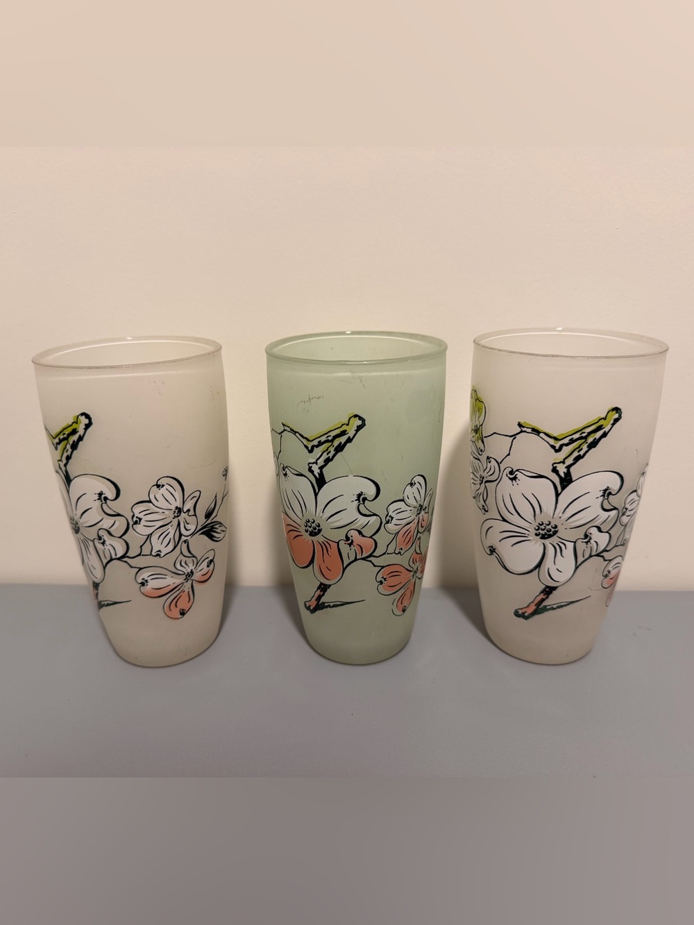 Vintage Floral Frosted Glass Tumbler - Peach Blossom Design